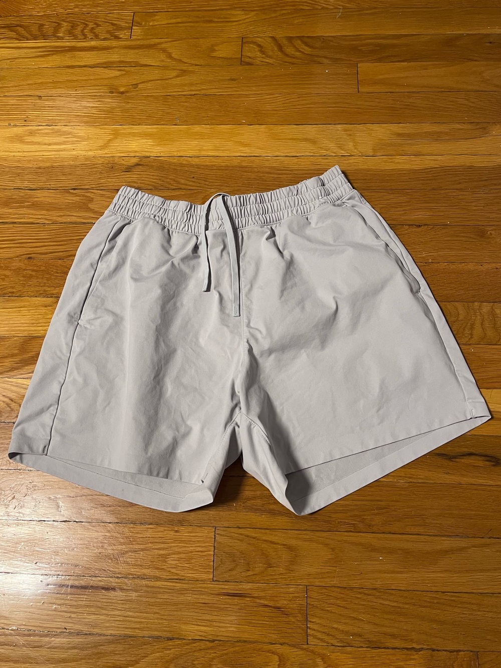 Uniqlo Ultra Stretch DRY-EX Shorts - Picture 3 of 4